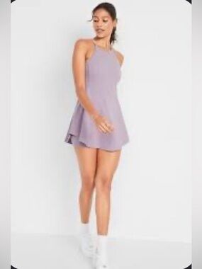 EUC OLD NAVY Women's
Sleeveless PowerSoft 2-in-1
Performance Mini Skort Dress